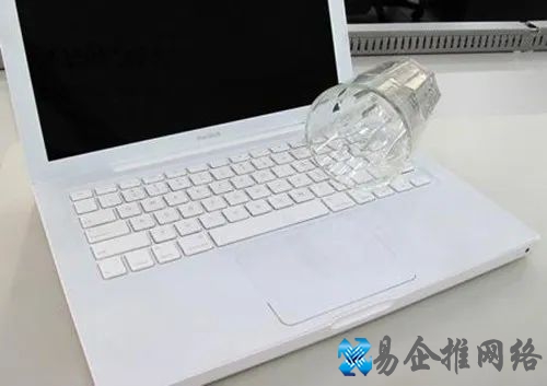 笔记本键盘进水按键失灵怎么办？笔记本键盘进水解决办法
