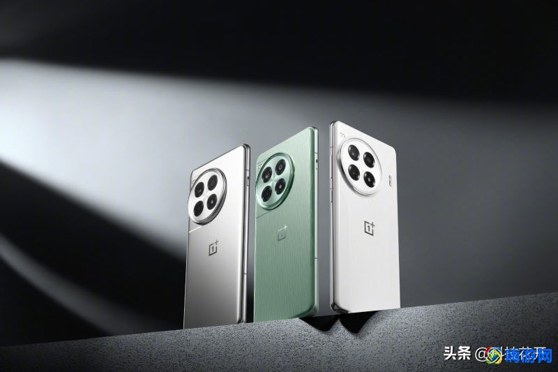 手机性能排行榜最新(手机性能对比参数)